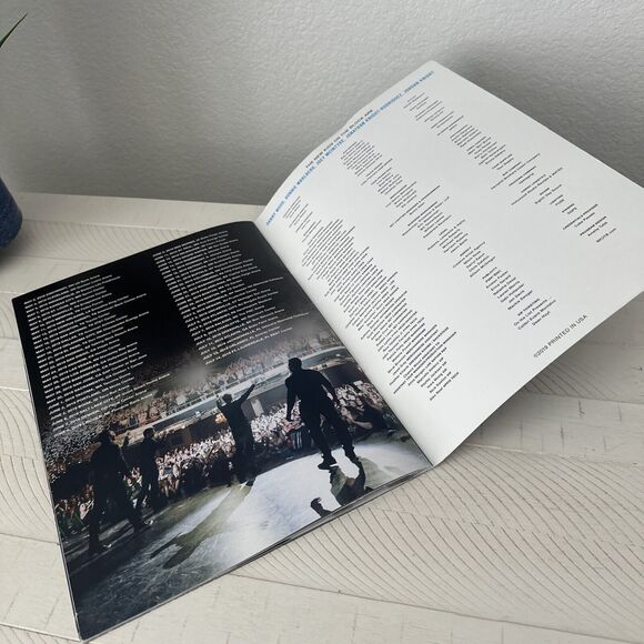 KOTB Mixtape Tour Book - Concert Tour Memorabilia- New kids On The Block 2019 - Picture 13 of 14